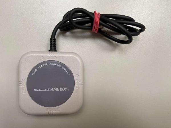 Game Boy Four Player Adapter DMG-07 (gebraucht) **