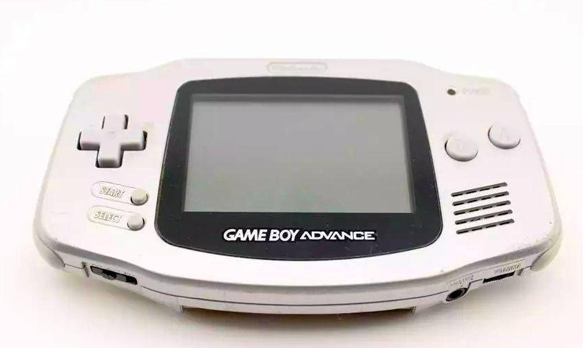 Gameboy Advance Konsole - Platinum Silver (OVOA) (gebraucht) **